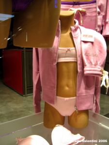negozio_intimo1_061126