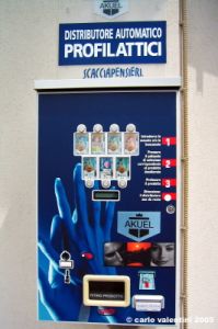 distributore_profilattici1
