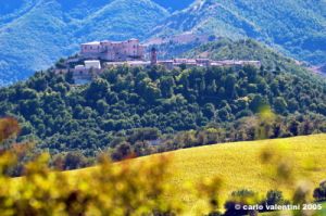 castello_di_frontone3