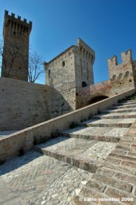 castello_montefiore02