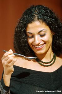 angela04