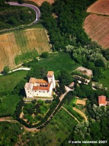 castello_incisa_aereo1