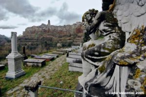 pitigliano111_060305